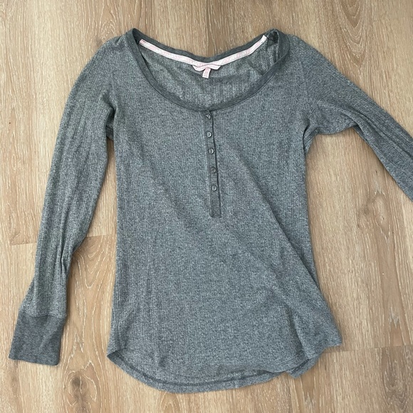 Victoria secret pajama set - Picture 7 of 9